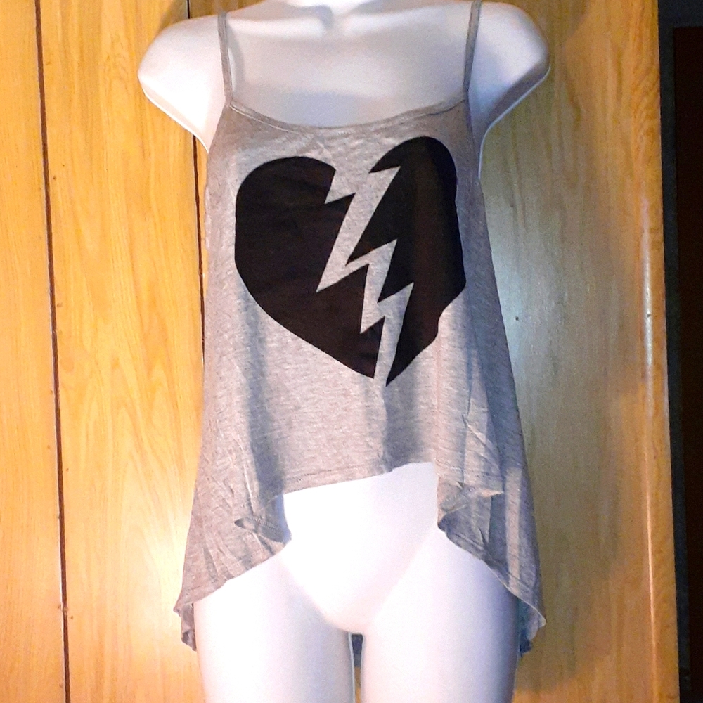 🆕 SALE 🛍️ Summer Top by Twinkle